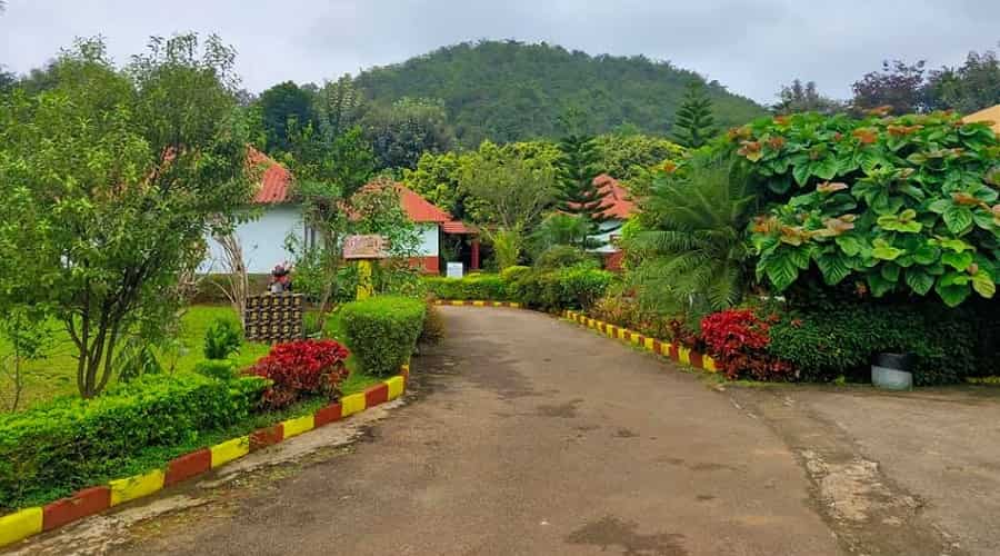 Veerabhoomi Tourist Village